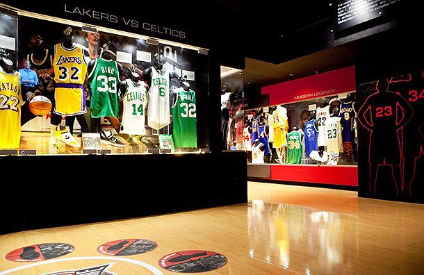متحف نايسميث يخلّد تاريخ كرة السلة ويعرض إنجازات أساطير اللعبة - مصدر الصورة: Pinterest
