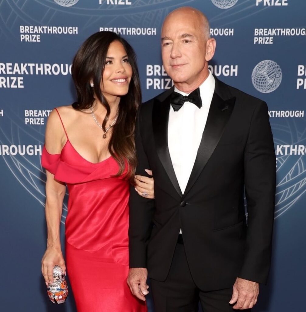 جيف بيزوس ولورين سانشيز يحتفلان بزفاف أسطوري في قلب البندقية – مصدر الصورة: حساب لورين سانشيز على إنستغرام