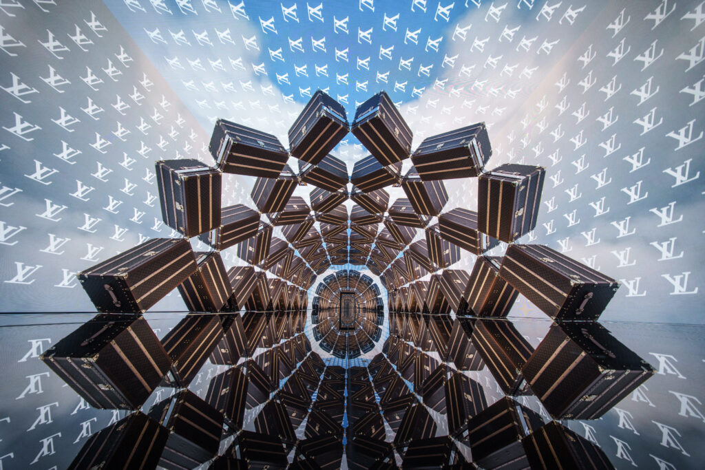 Visionary Journeys : معرض غامر يستعرض إرث لويس فويتون بين السفر والحرفية والابتكار