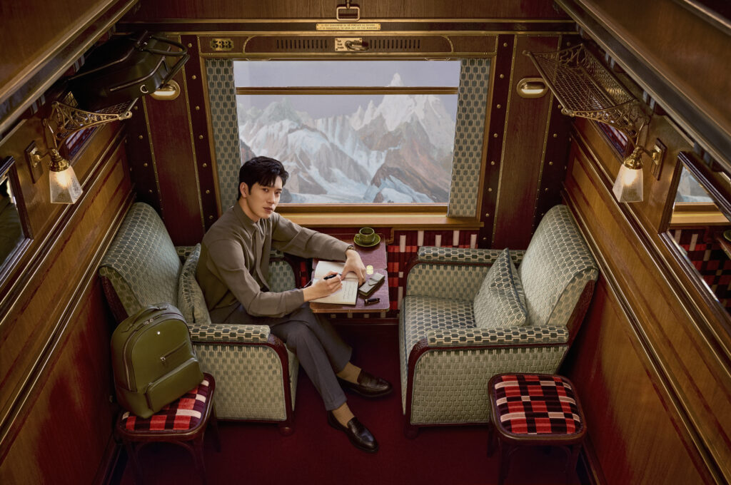 منتجات مون بلان: الأناقة والإبداع في كلّ قلم وحقيبة